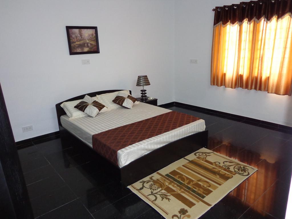 Remisha Service Apartments Ченай Екстериор снимка