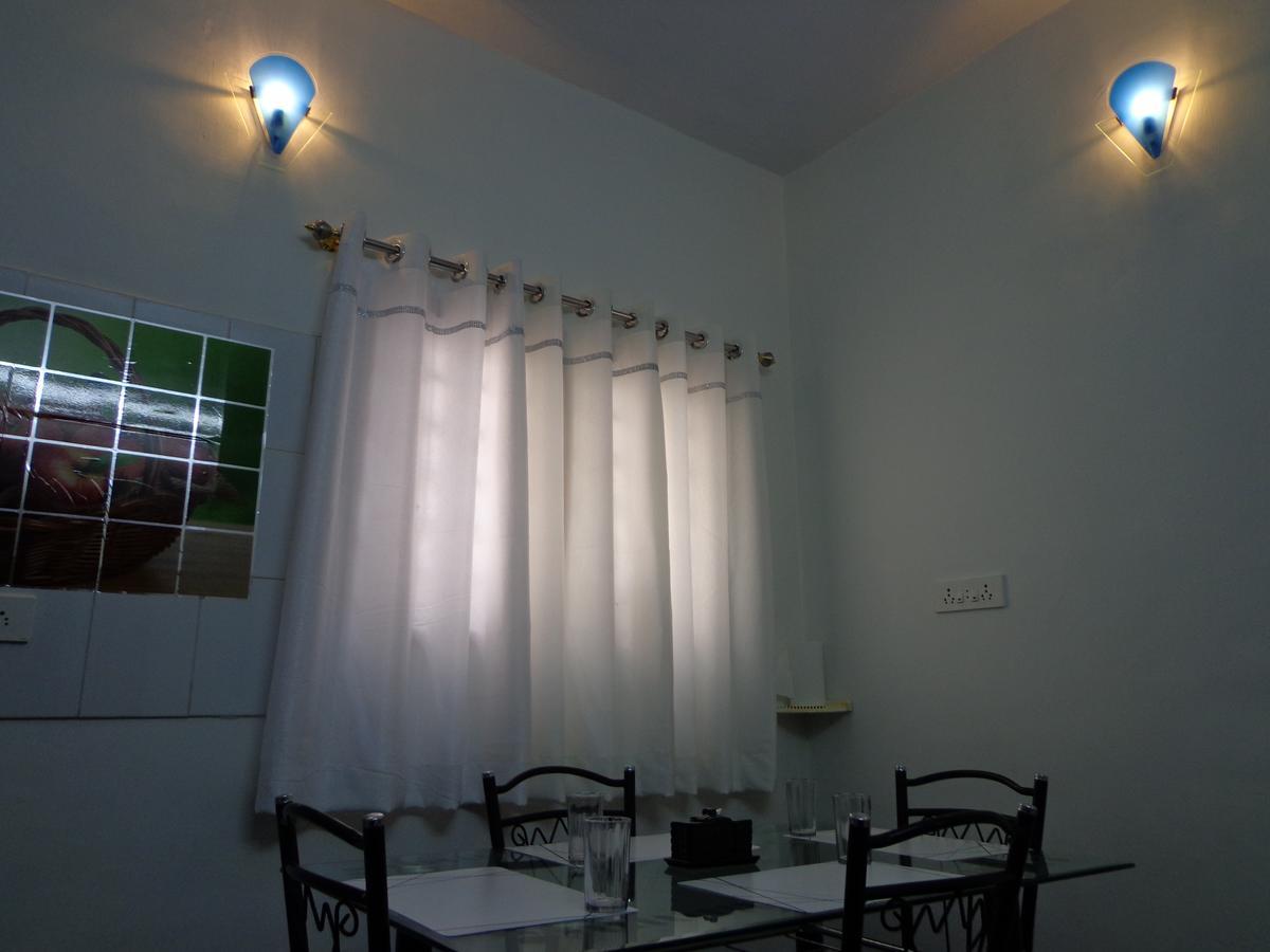 Remisha Service Apartments Ченай Стая снимка